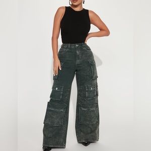 Lily high rise cargo jeans